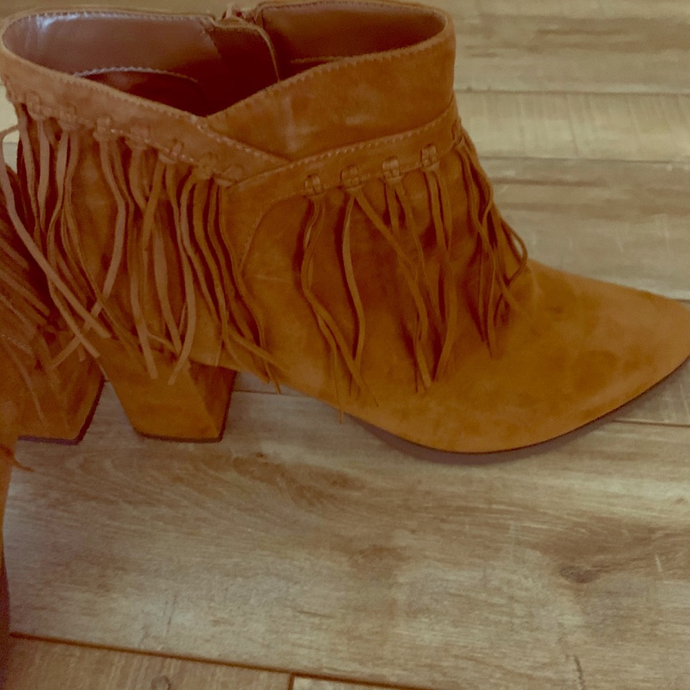 Ankle fringed boots 2 3/4 inch heels